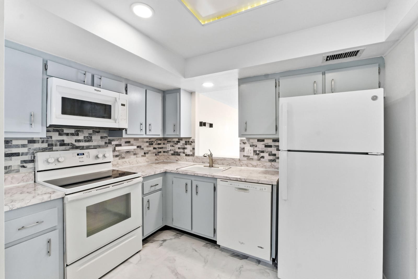 1650 NW 80th Avenue Apt 204, Margate, FL 33063 photo 7