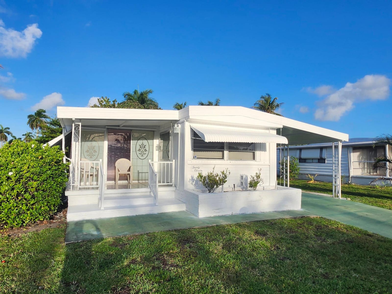 2011 SW 84th Avenue, Davie, FL 33324