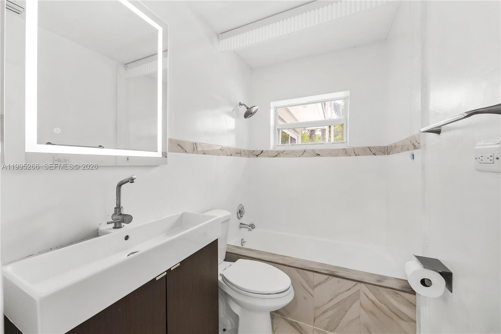 1435 Johnson Street — photo 10