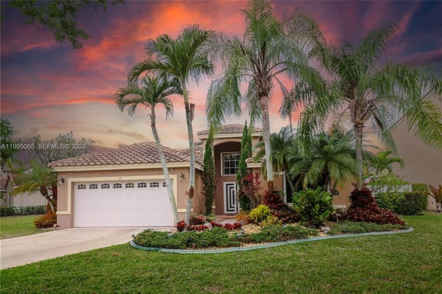 499 Cambridge Lane, sold in Sector 4 North, Weston, FL