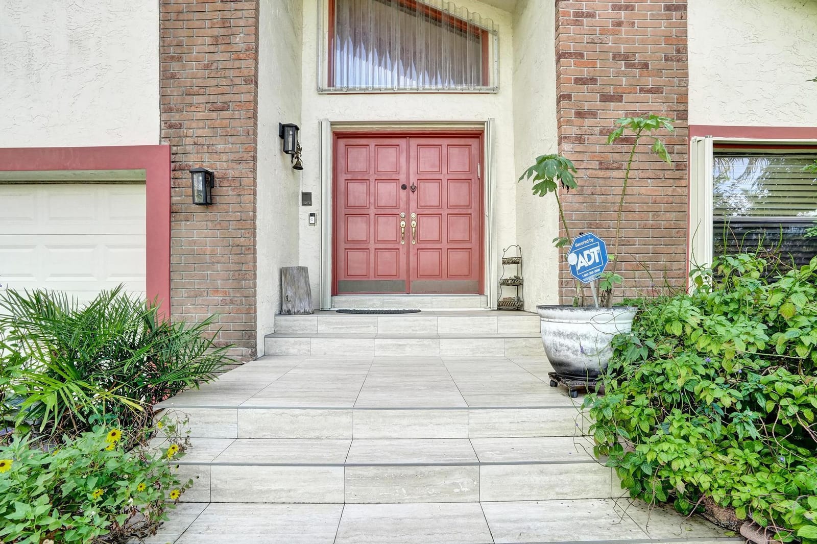 7418 NW 49th Street — photo 2