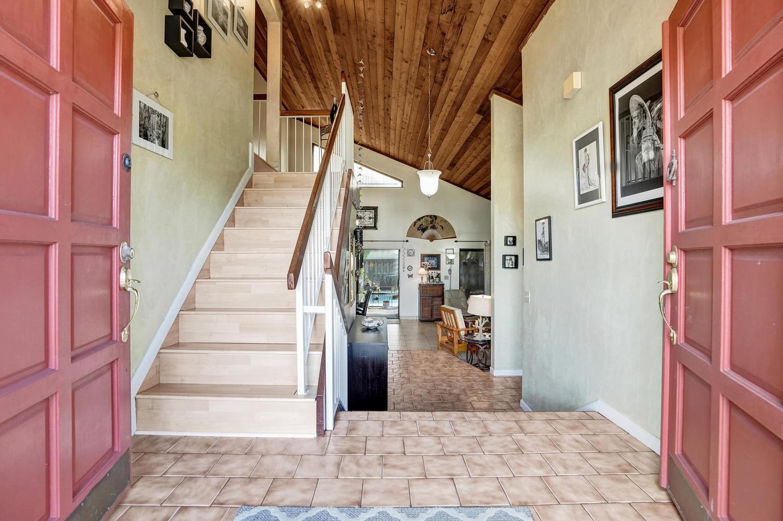 7418 NW 49th Street — photo 3