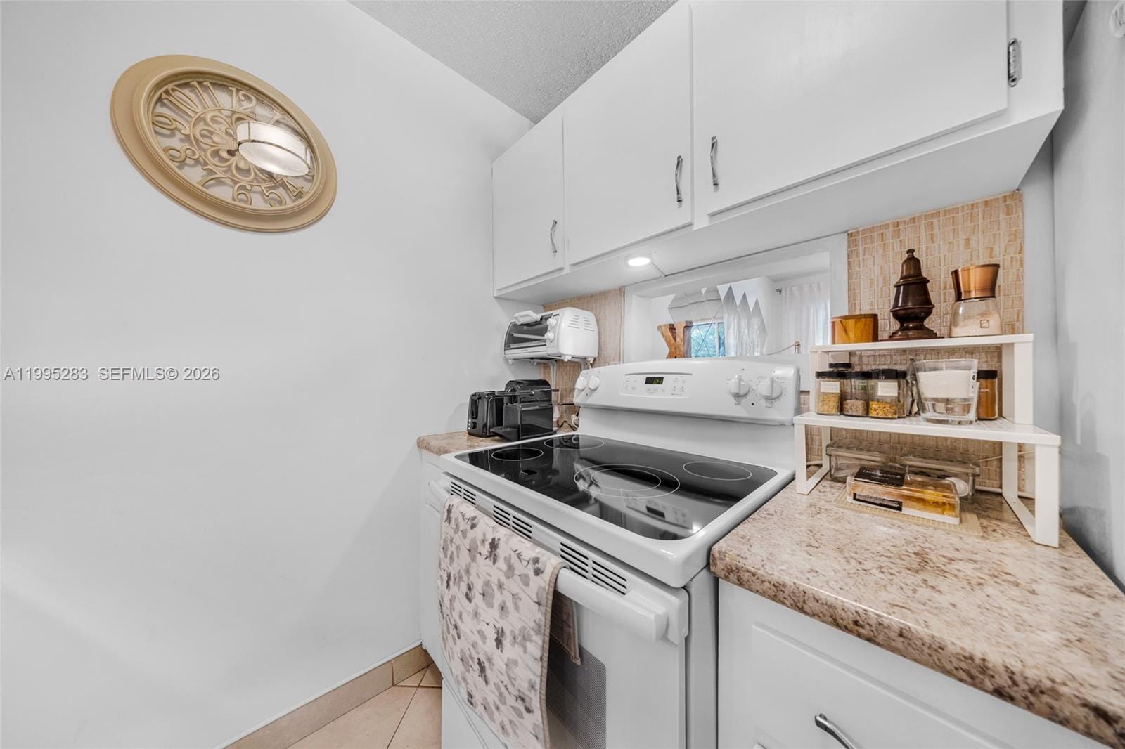 1015 SW 11th Avenue 15K, Hallandale Beach, FL 33009 photo 11