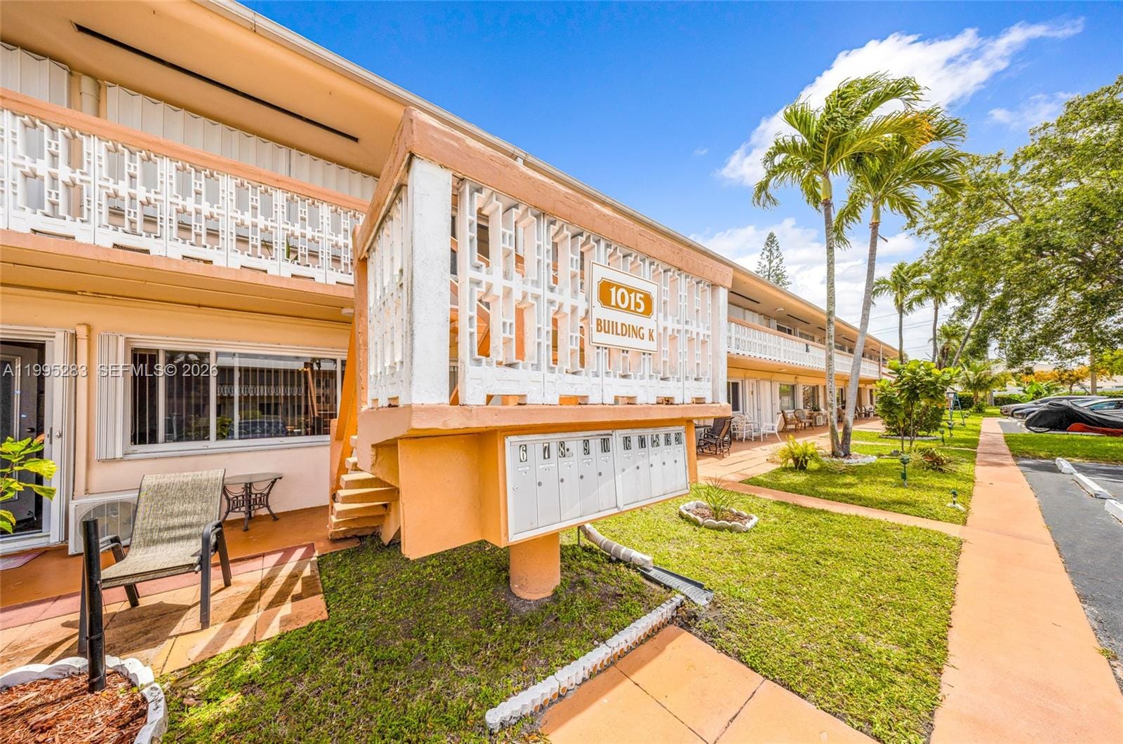 1015 SW 11th Avenue 15K, Hallandale Beach, FL 33009 photo 24