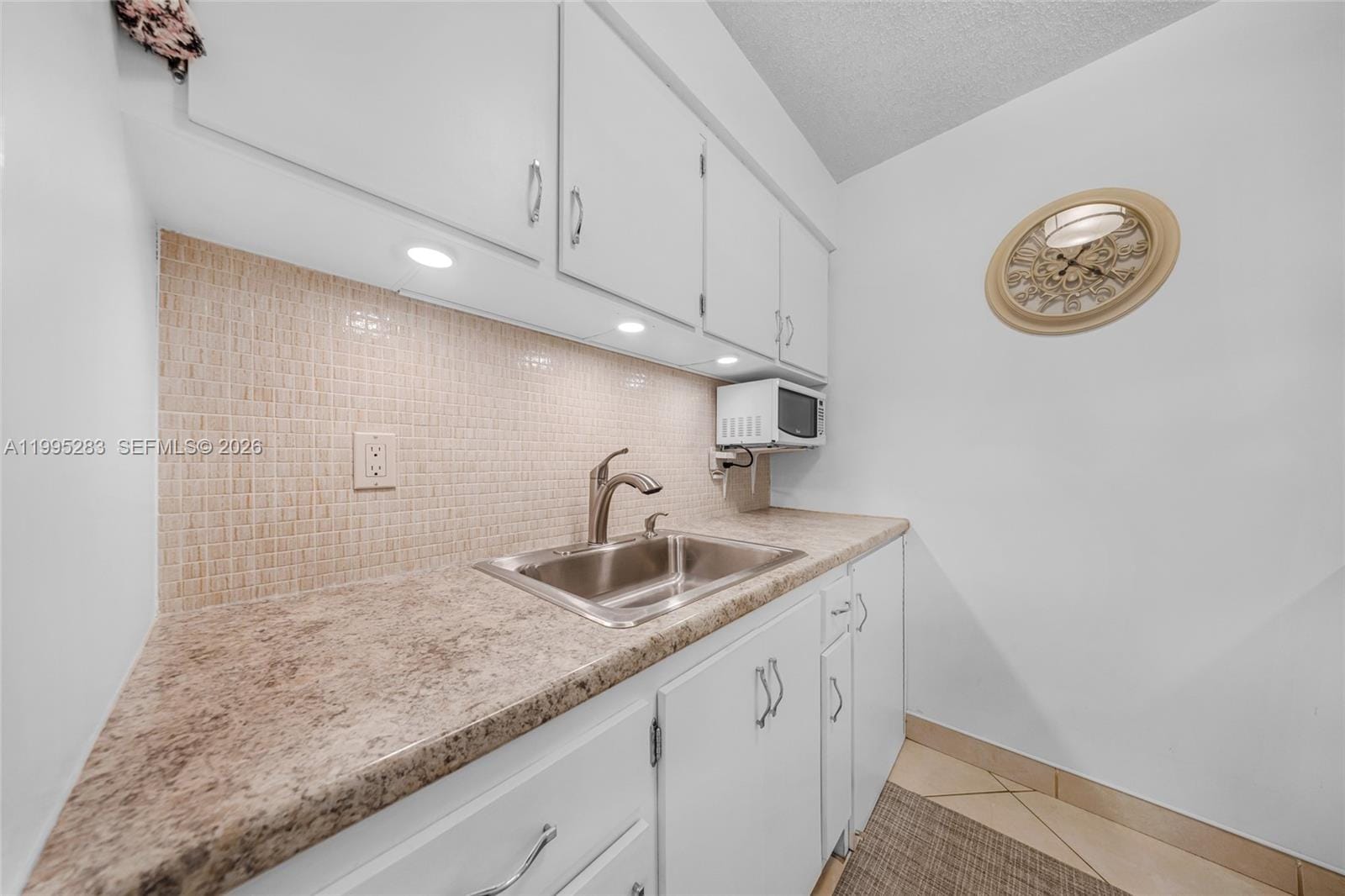 1015 SW 11th Avenue 15K, Hallandale Beach, FL 33009 photo 10
