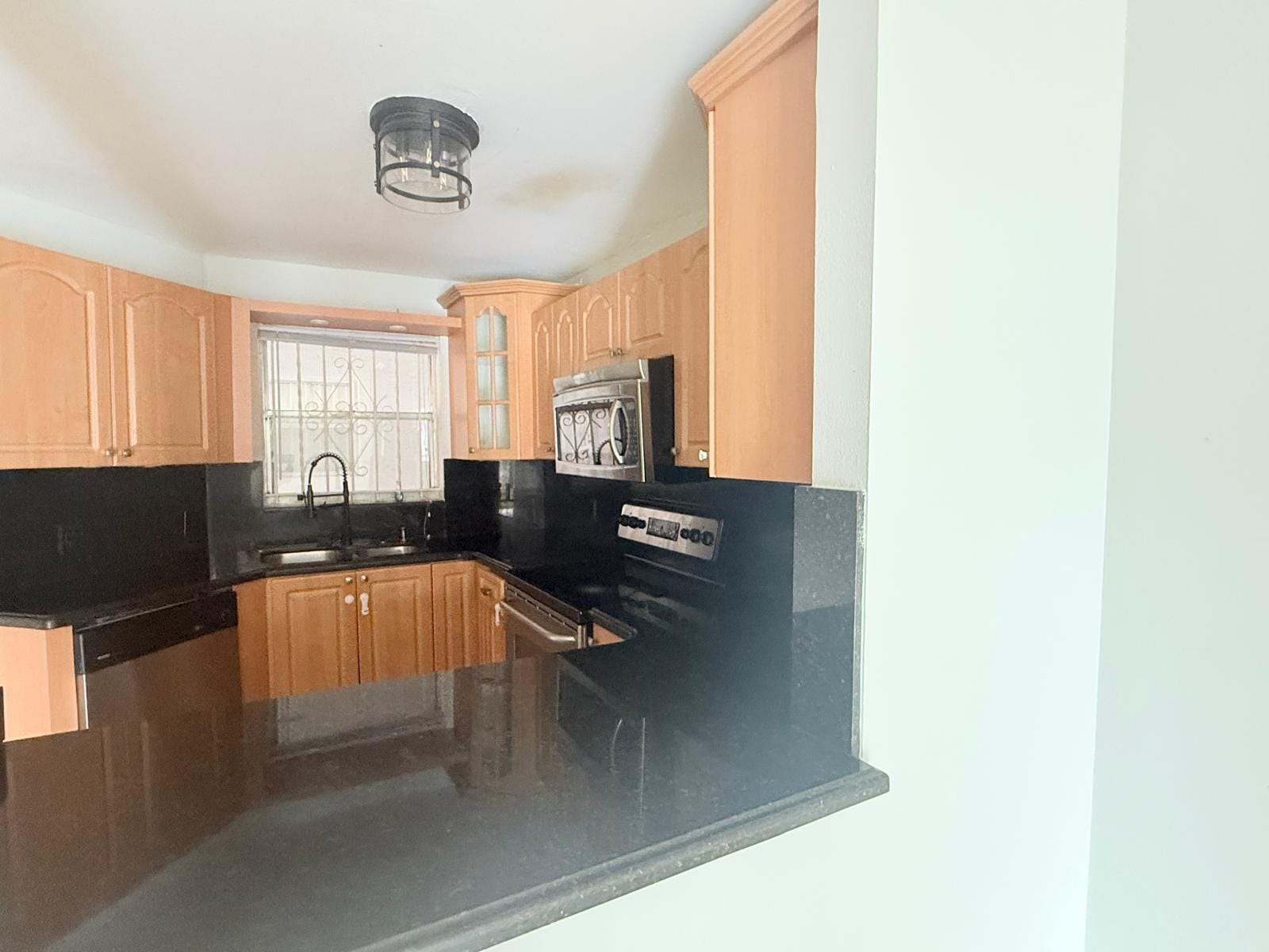 1750 W 46th Street 222, Hialeah, FL 33012 photo 7