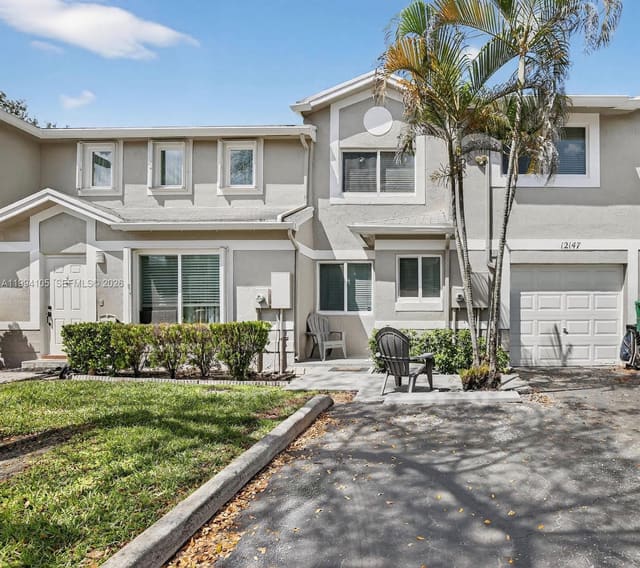 12147 SW 49th Court, Cooper City, FL 33330