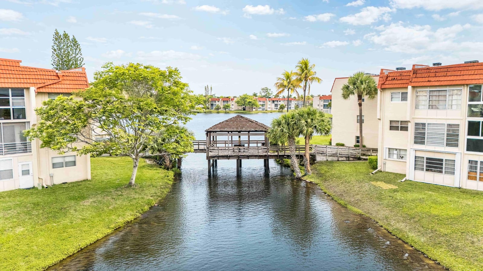 2800 Sunrise Lakes Drive W Apt 301, Sunrise, FL 33322 photo 20