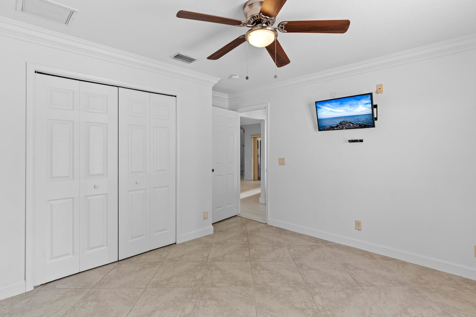 1855 SW Fears Avenue — photo 7