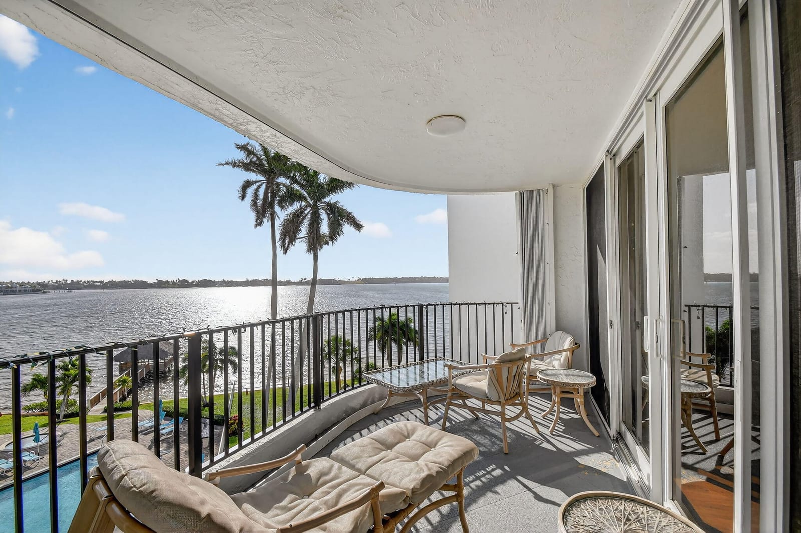 8200 Lakeshore Drive 507 — photo 6
