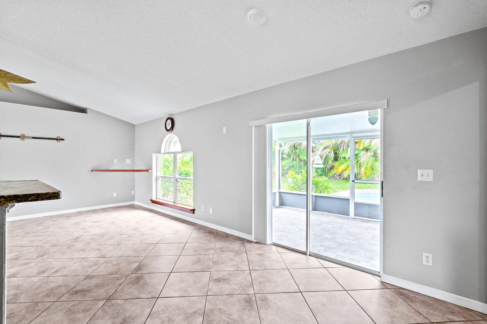 1025 SW Spataro Avenue — photo 11