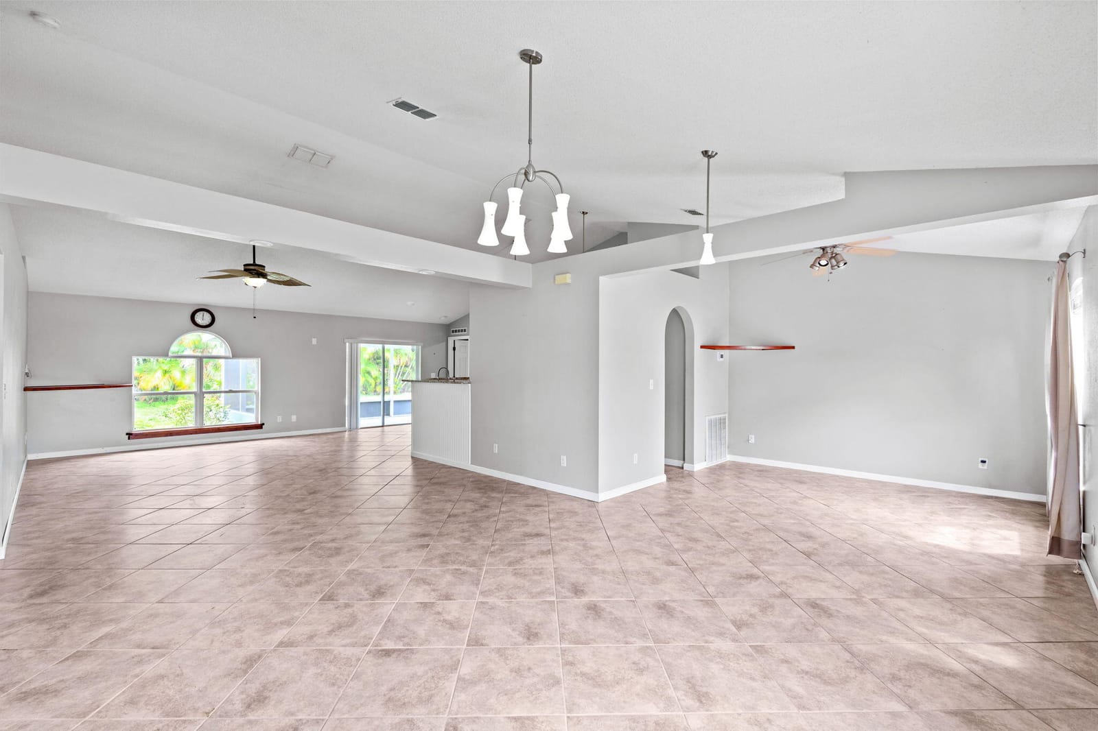 1025 SW Spataro Avenue — photo 4
