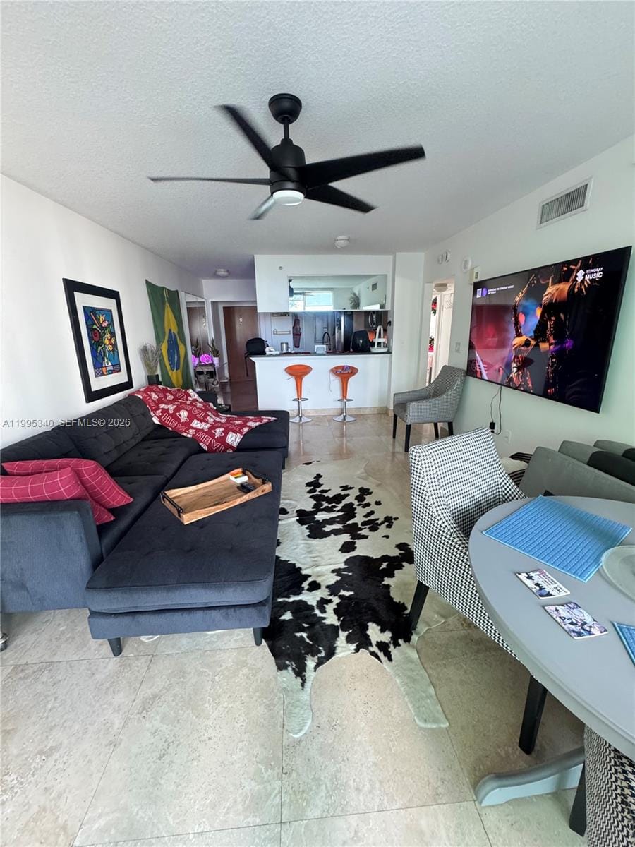 31 SE 5th Street 1402 — photo 4