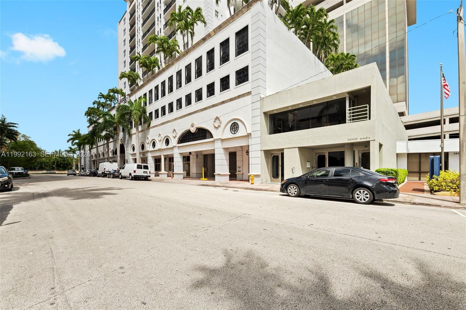 357 Almeria Avenue 1006, Coral Gables, FL 33134 photo 3