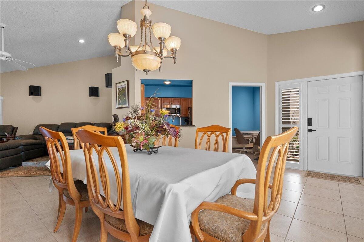 2424 SW Foxpoint Trail — photo 11