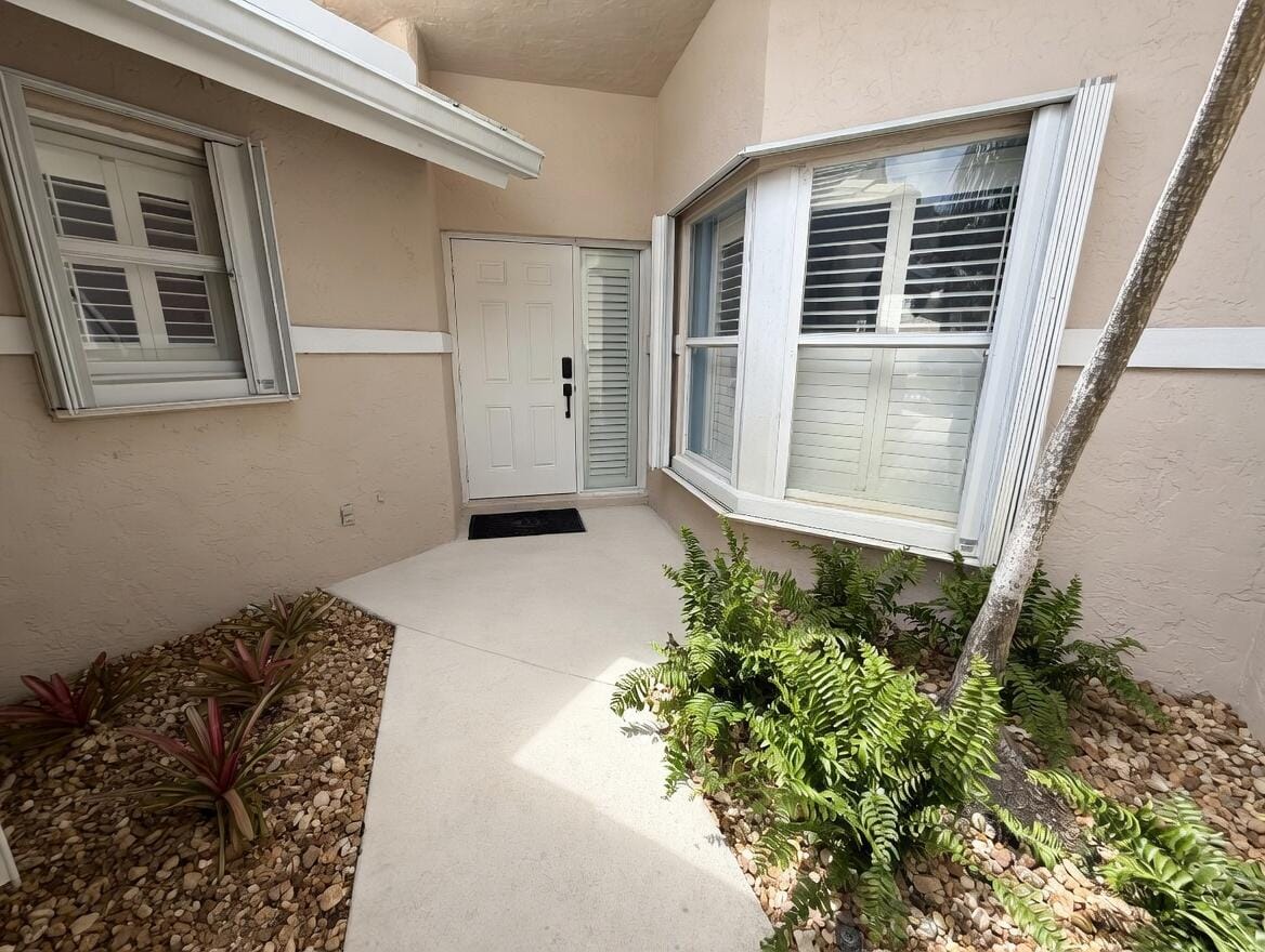 2424 SW Foxpoint Trail — photo 4