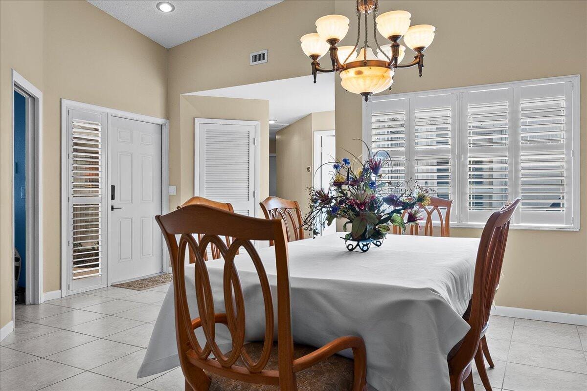 2424 SW Foxpoint Trail — photo 10