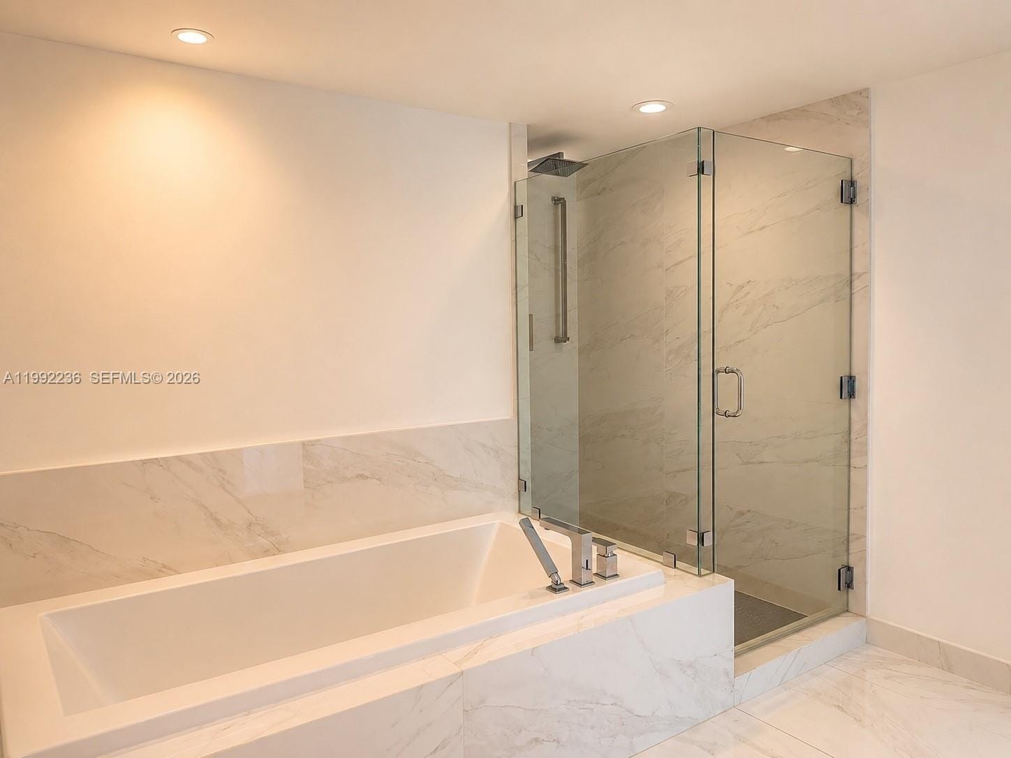 400 Sunny Isles Boulevard 819 — photo 8