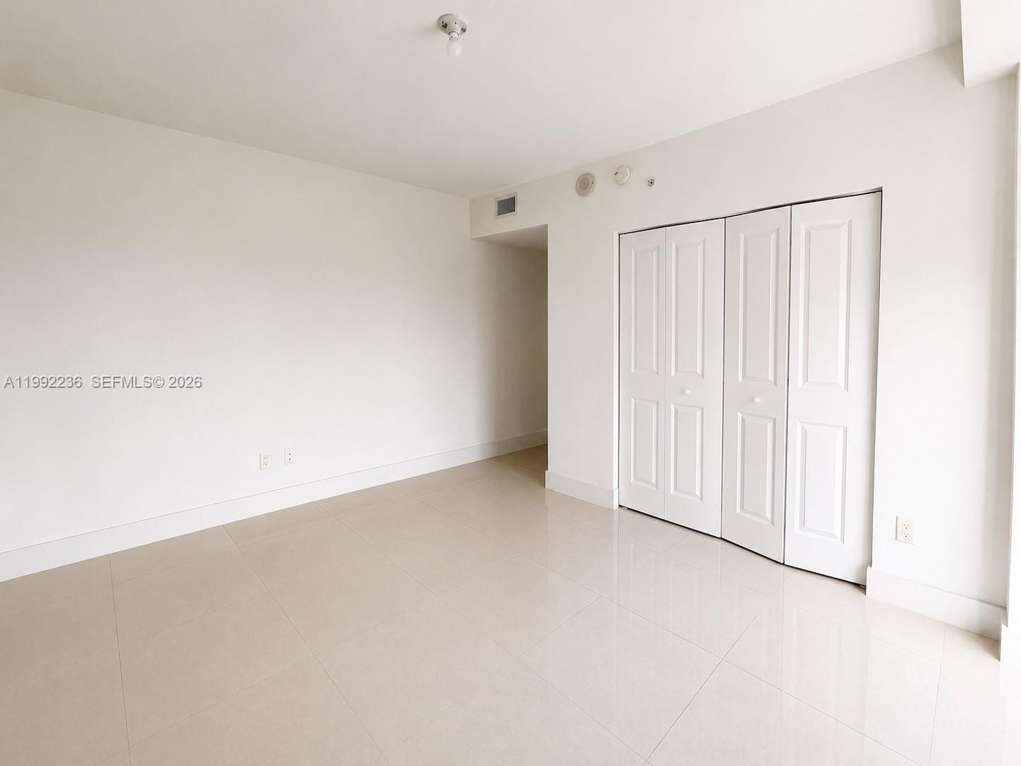 400 Sunny Isles Boulevard 819 — photo 10