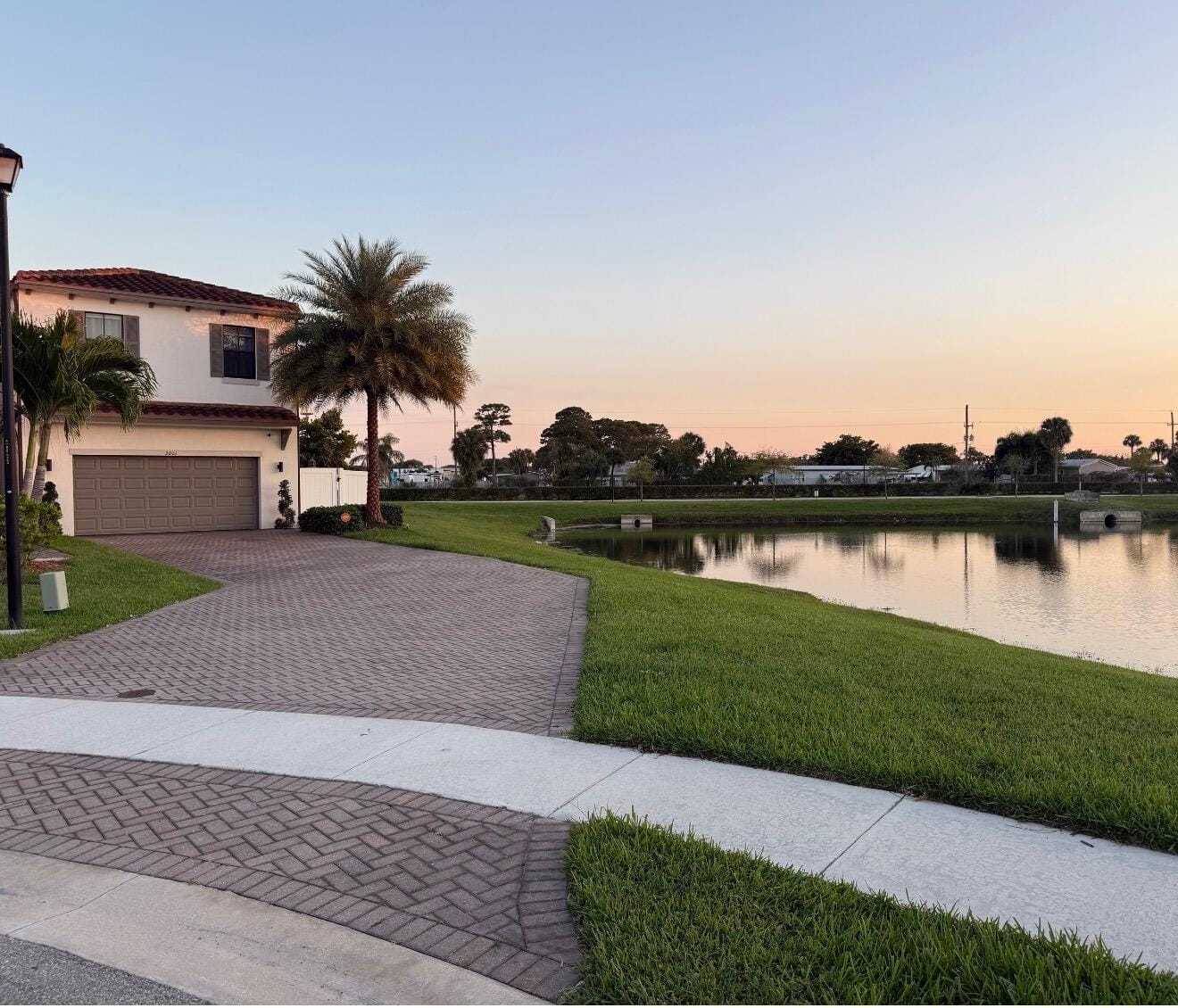 3001 King Palm Way, Riviera Beach, FL 33410 photo 2