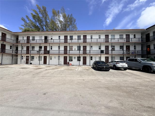 7001 NW 15th Avenue 18, Miami, FL 33147