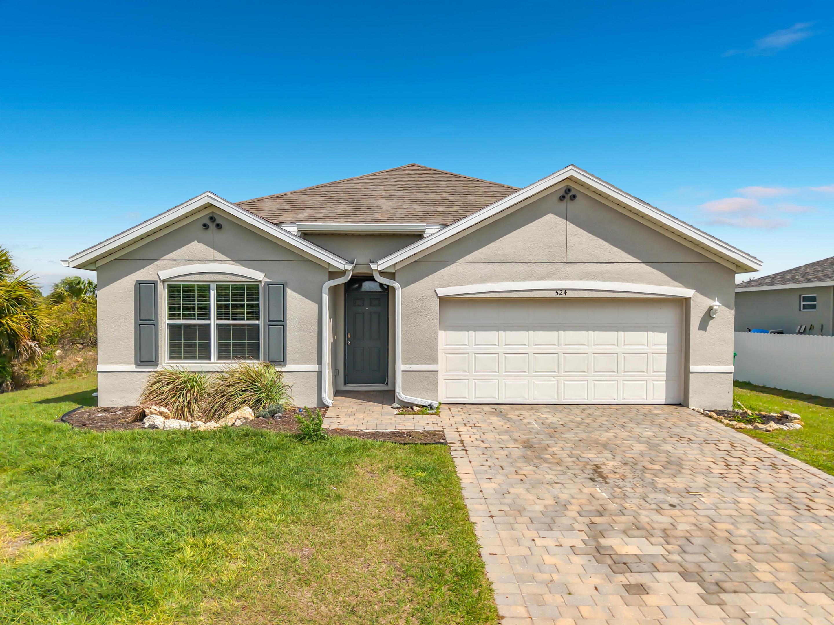 524 W Glendale Avenue, LaBelle, FL 33935, Labelle