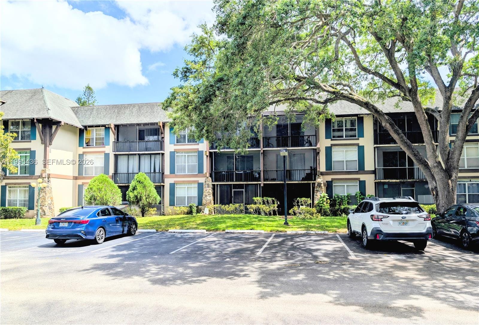 3720 Inverrary Drive 1J, Lauderhill, FL 33319 photo 3