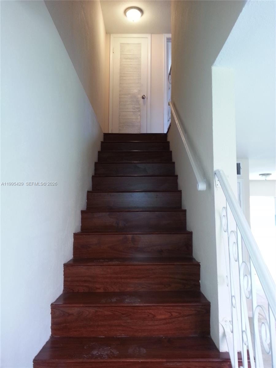 2604 NW 52nd Avenue C15 — photo 4