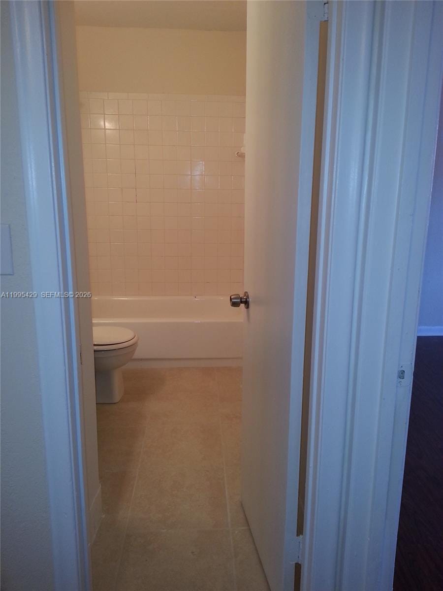 2604 NW 52nd Avenue C15 — photo 9