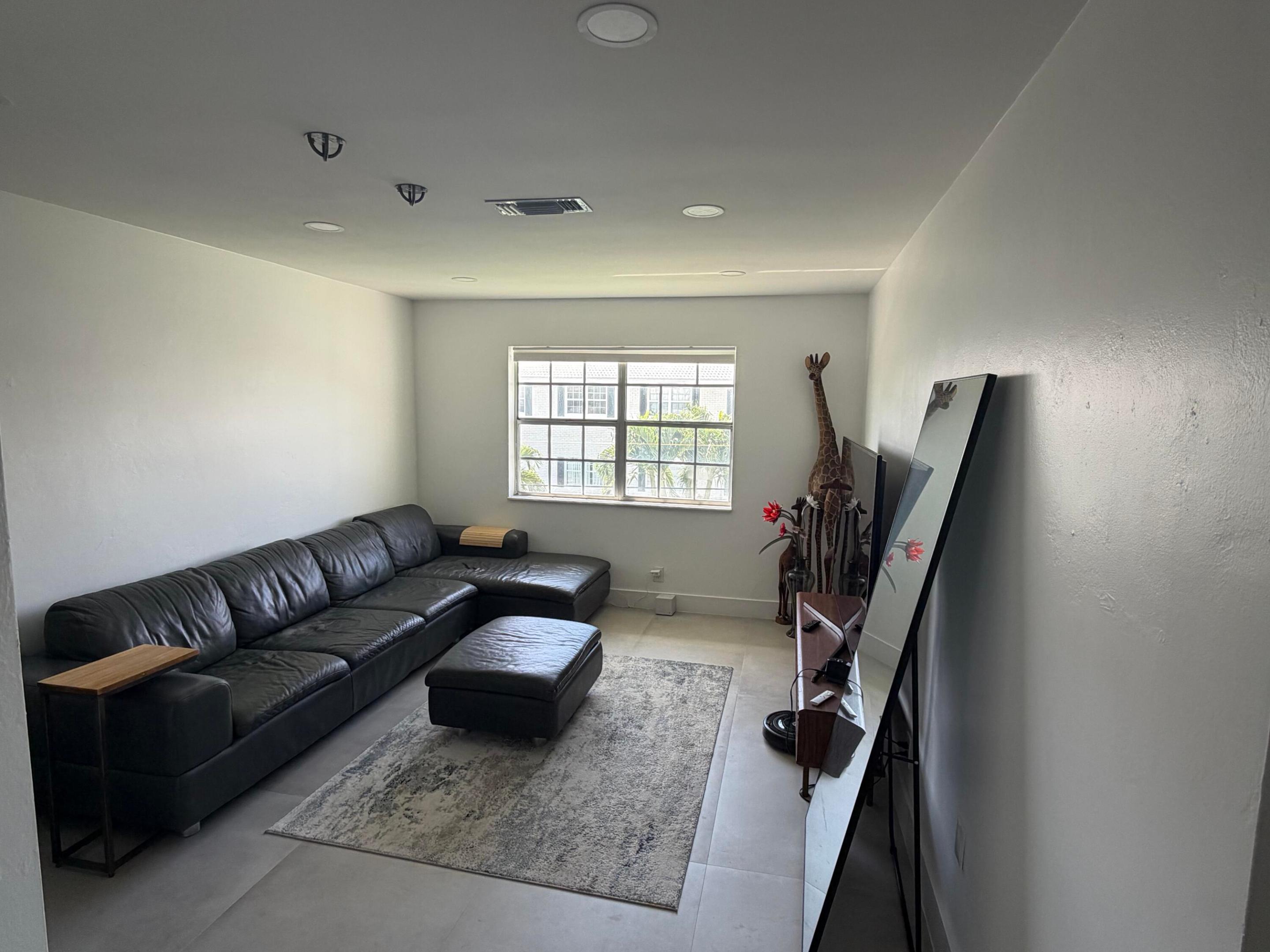 298 SW 6th Street 2080, Boca Raton, FL 33432, Boca Raton