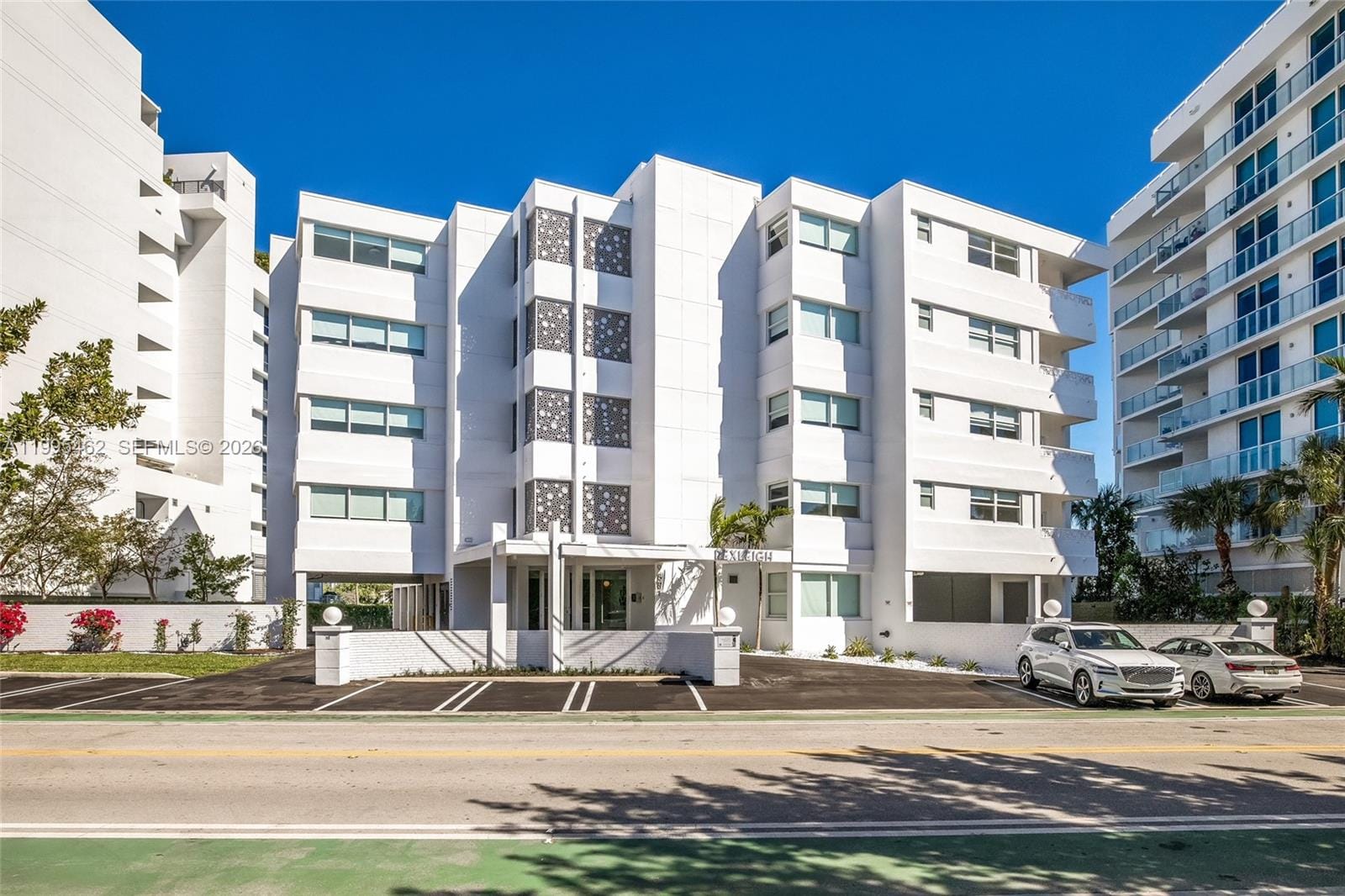 9881 E Bay Harbor Drive 504 — photo 10
