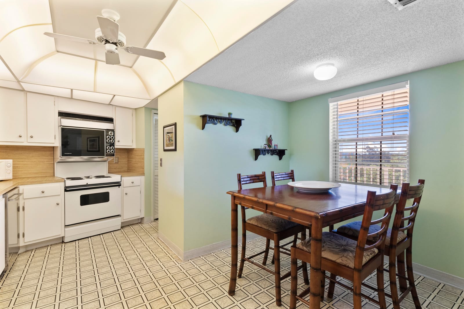 3499 Oaks Way 806, Pompano Beach, FL 33069 photo 13
