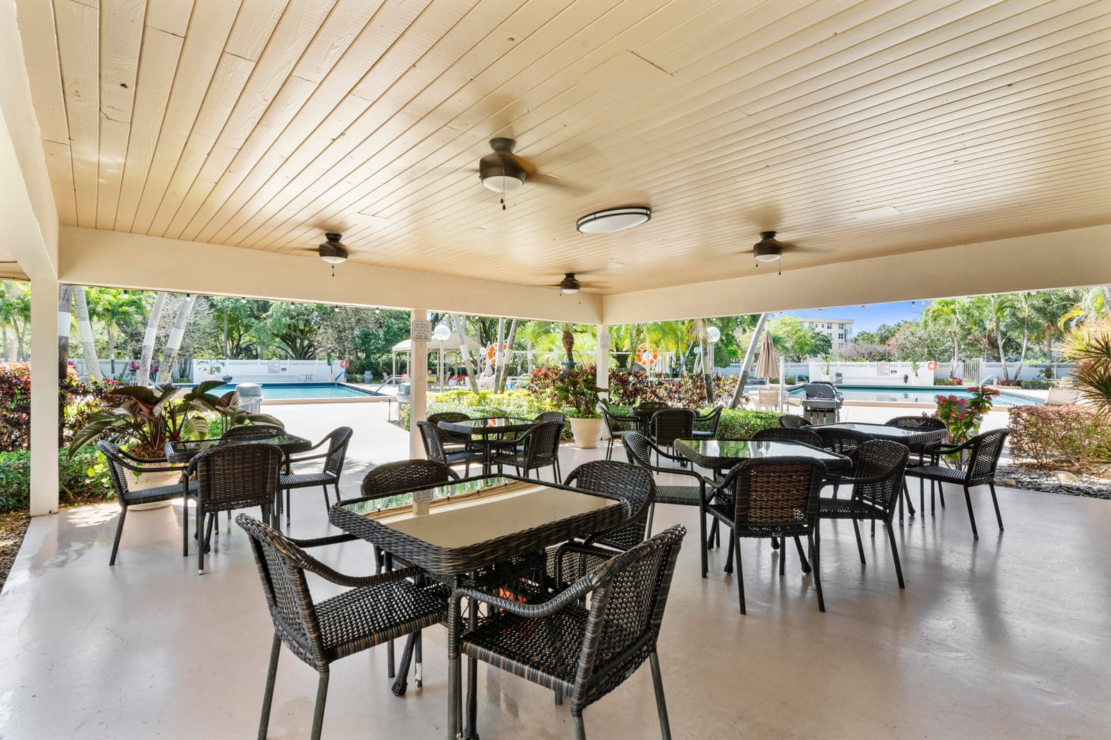 3499 Oaks Way 806, Pompano Beach, FL 33069 photo 18
