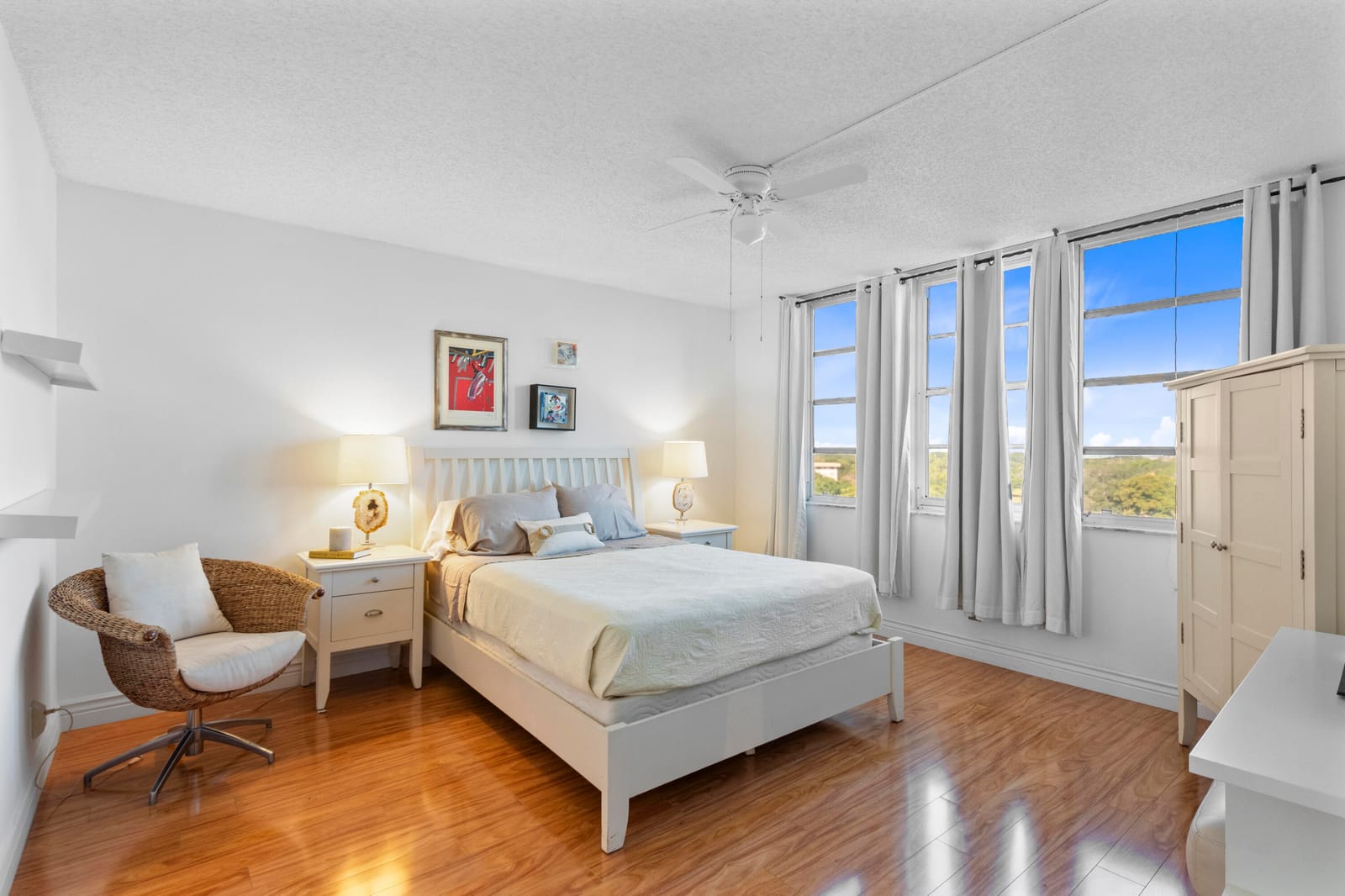 3499 Oaks Way 806 — photo 5