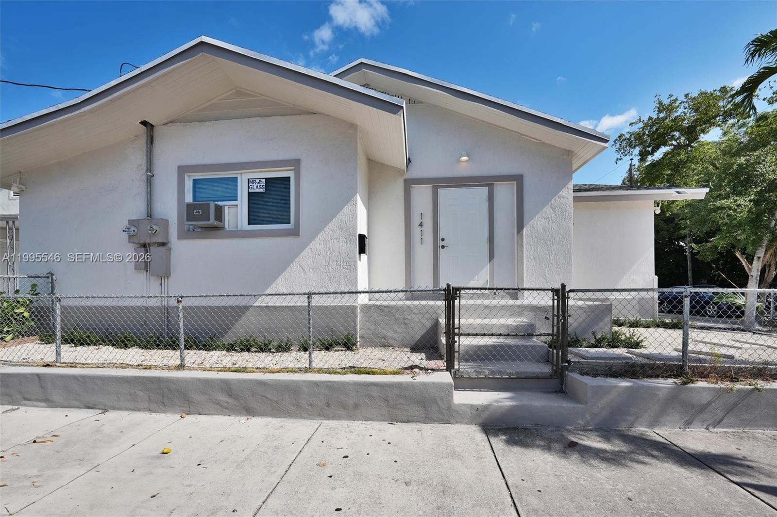 1411 SW 3rd Street 2 — photo 3