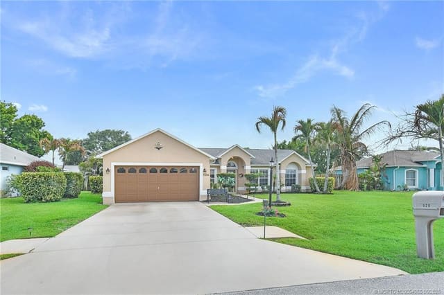 526 NE Vanda Terrado, sold in Jensen Park Estates, Jensen Beach, FL