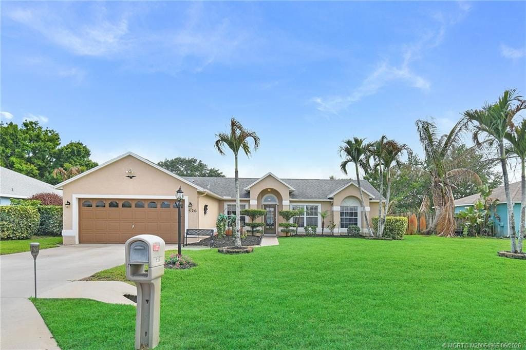 526 NE Vanda Terrado, Jensen Beach, FL 34957 photo 2