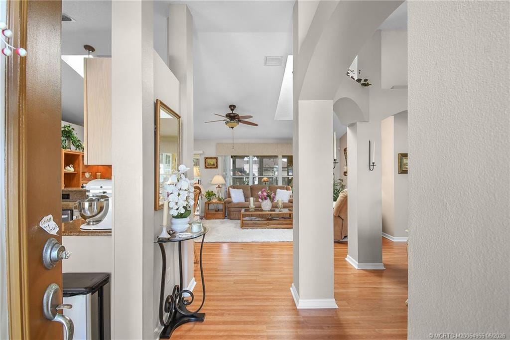 526 NE Vanda Terrado, Jensen Beach, FL 34957 photo 4
