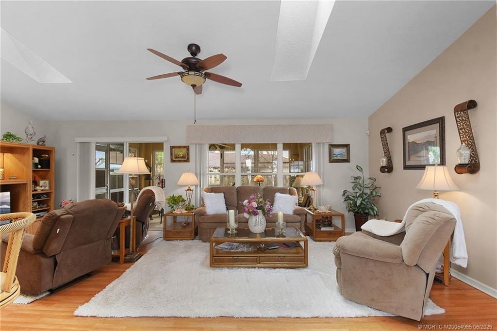 526 NE Vanda Terrado, Jensen Beach, FL 34957 photo 5