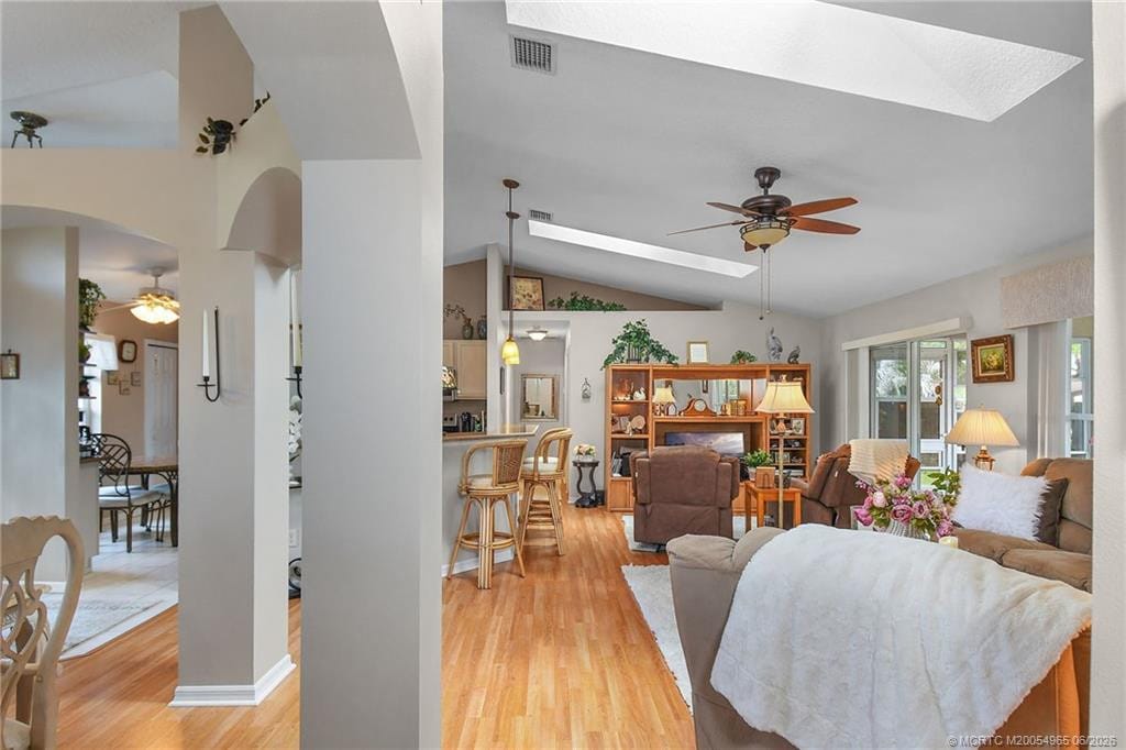 526 NE Vanda Terrado, Jensen Beach, FL 34957 photo 6