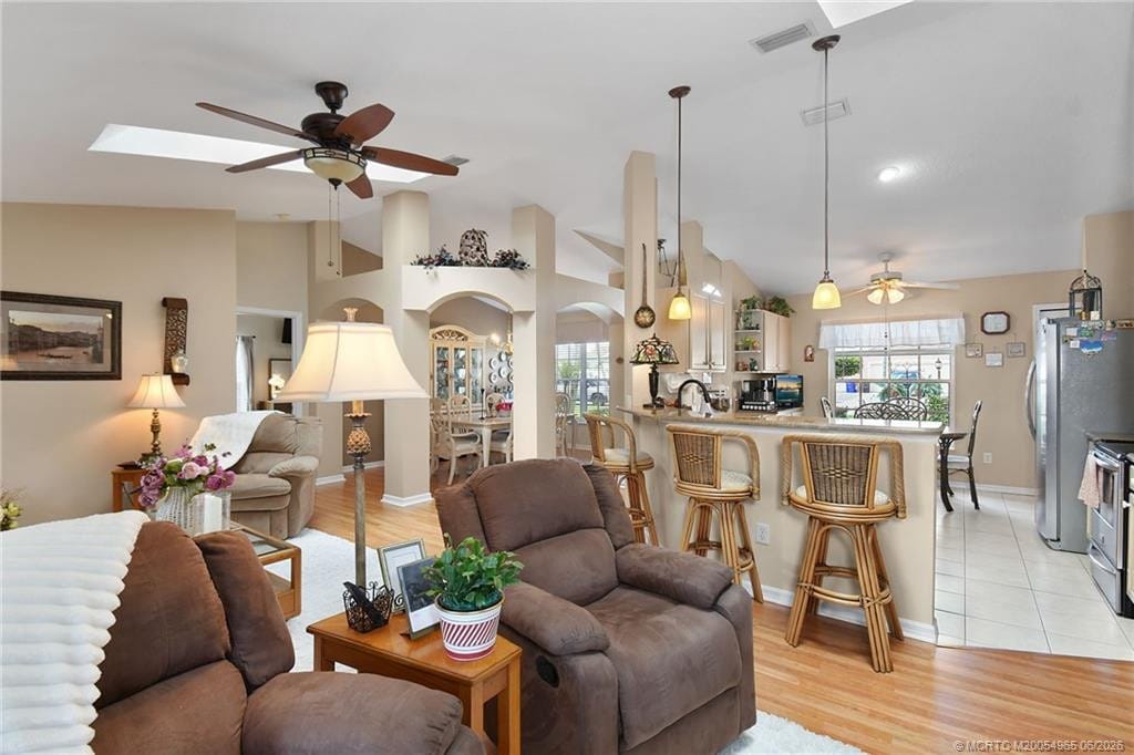 526 NE Vanda Terrado, Jensen Beach, FL 34957 photo 9