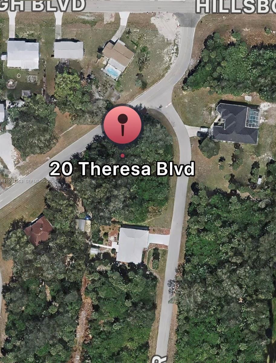 20 Theresa Boulevard — photo 4