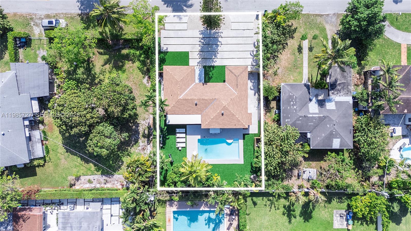 10801 Peachtree Drive, Miami, FL 33161, Miami