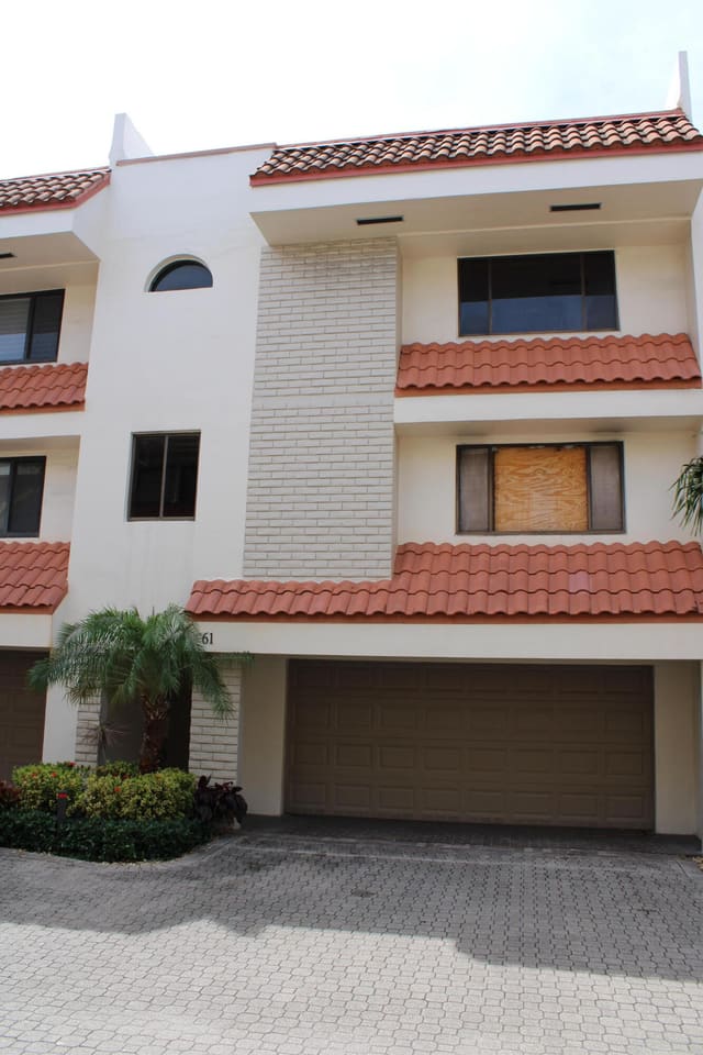 1401 NE 9th Street 61, sold in Victoria Park Place, Fort Lauderdale, FL