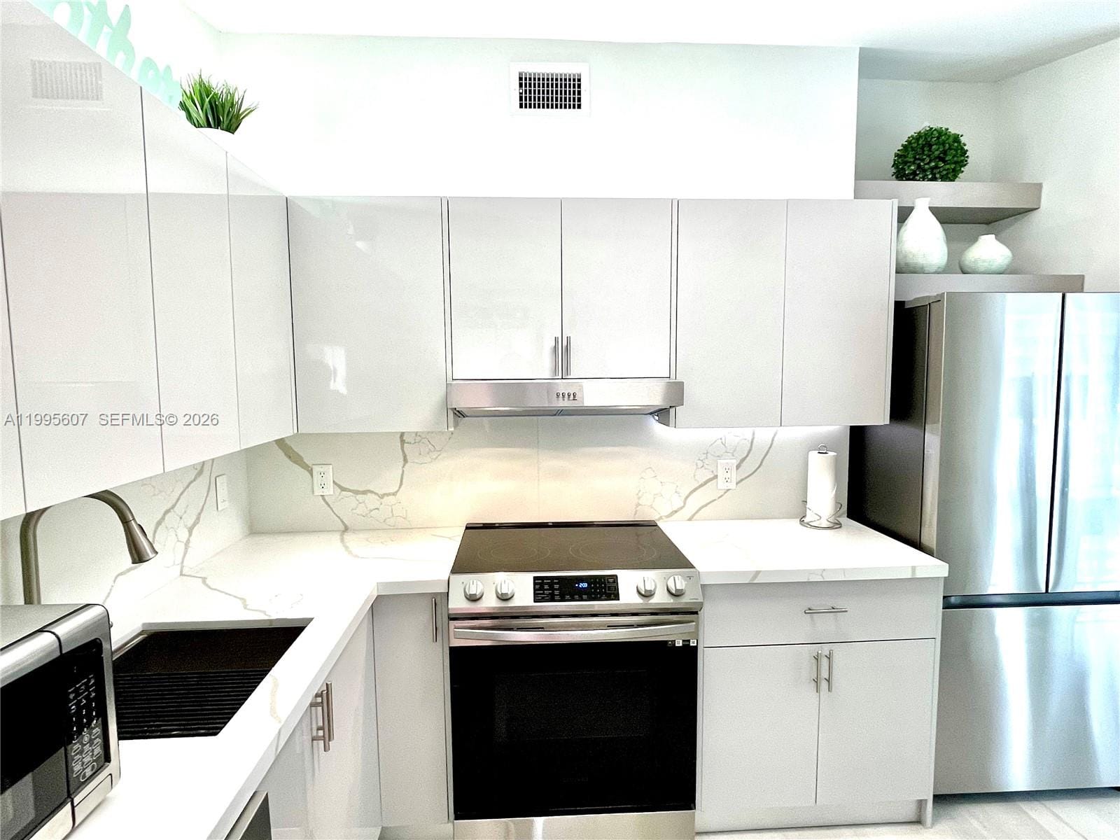 2406 Marathon Lane, Fort Lauderdale, FL 33312 photo 13