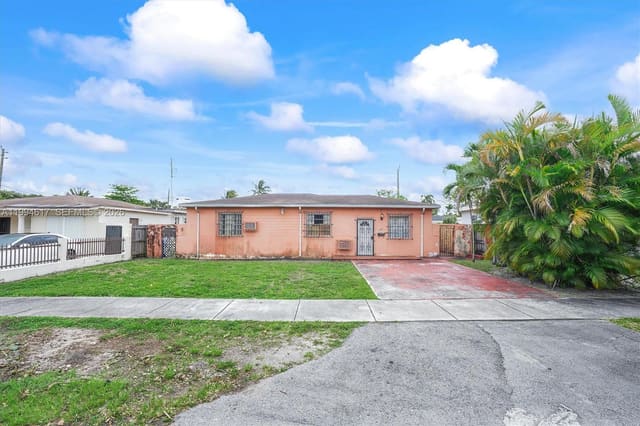 6810 SW 1st Street, sold in Princess Park Manor, Miami, FL