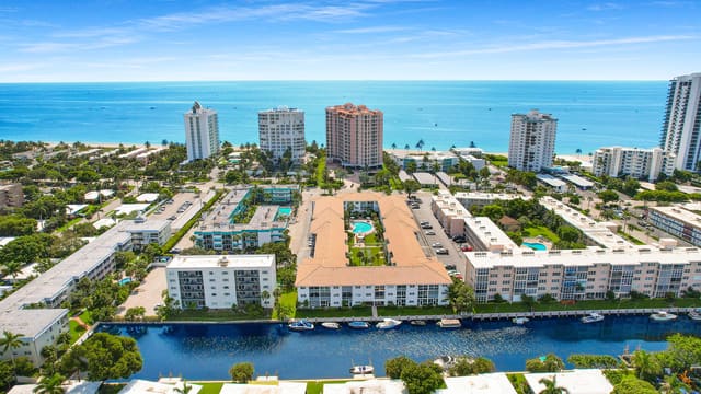 1461 S Ocean Boulevard 106, North Leisure Gardens, Lauderdale-by-the-Sea, FL