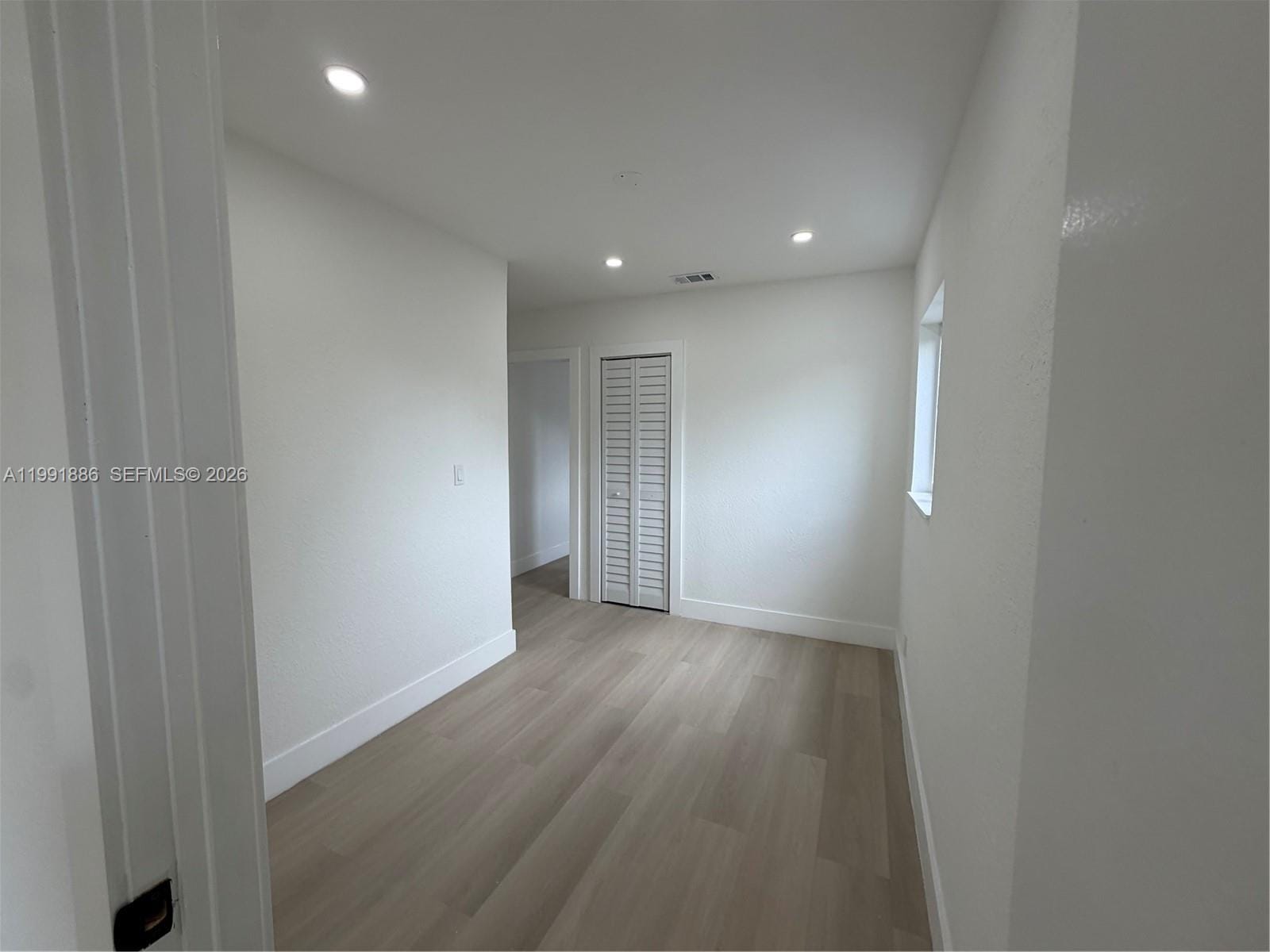1766 Lauderdale Manor Drive — photo 10