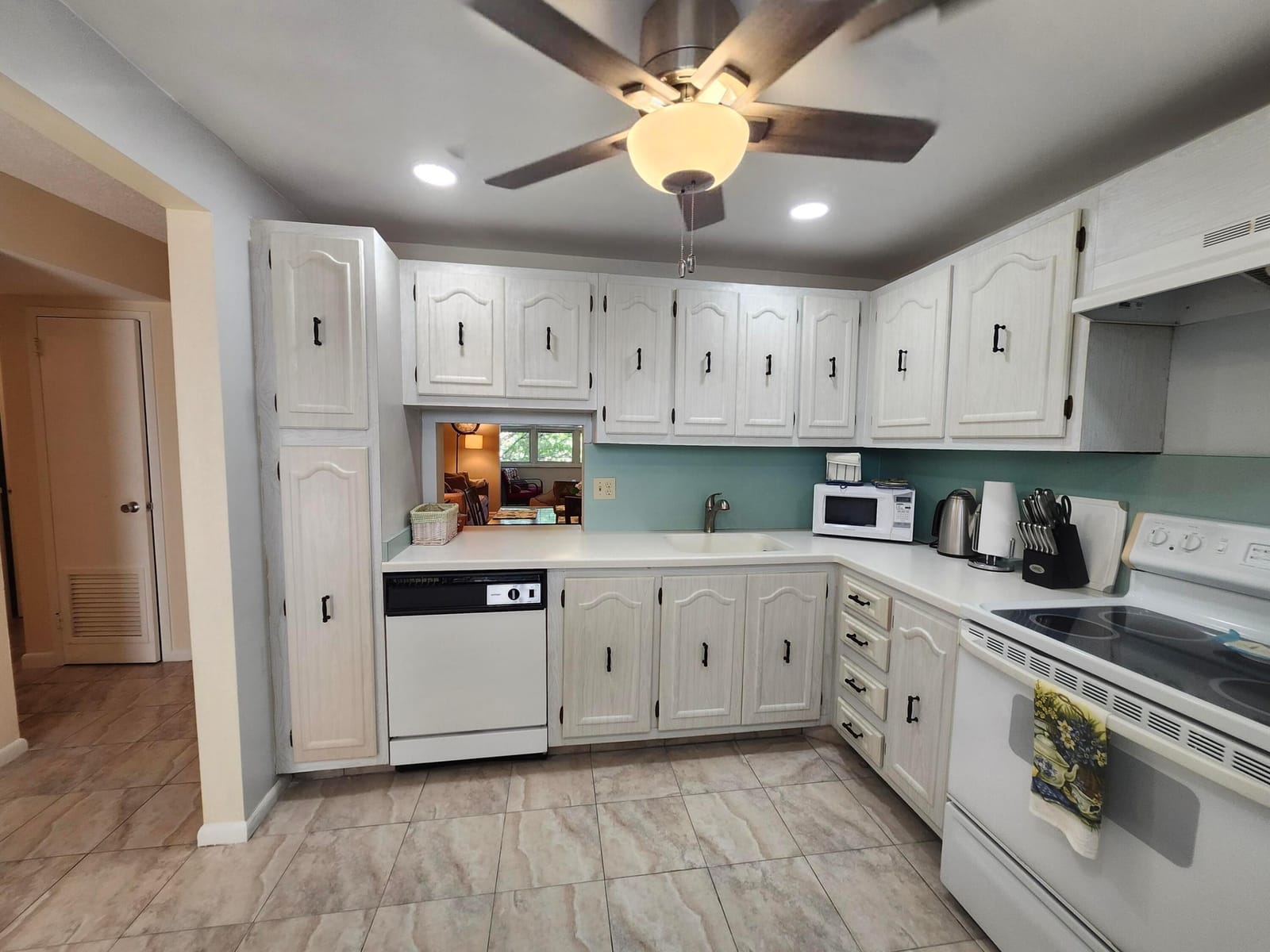 2600 NE 1st Lane 311, Boynton Beach, FL 33435 photo 7