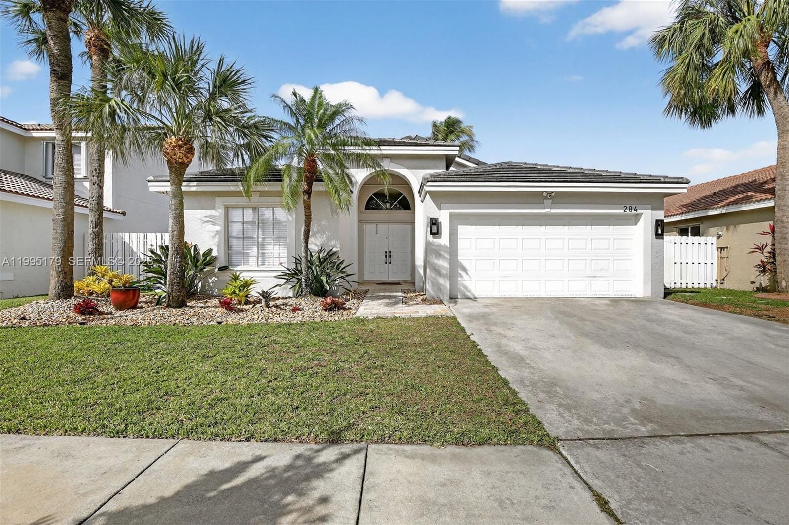 284 SW 180th Avenue, Pembroke Pines, FL 33029